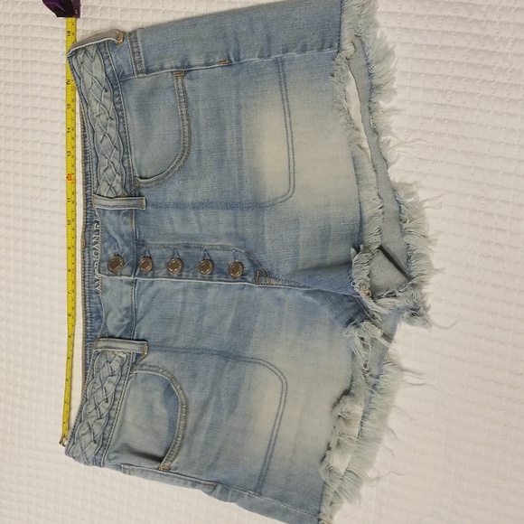 American Eagle Women's jean shorts, size 14 - Picture 5 of 8